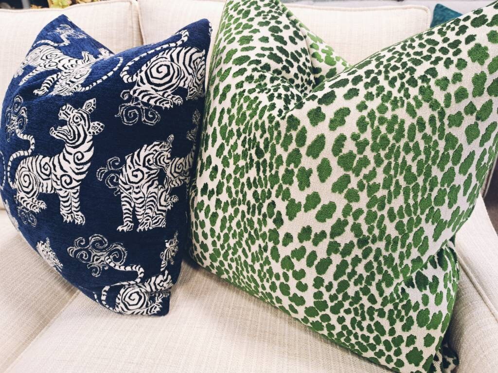 Emerald green Leapard print velvet pillow cover