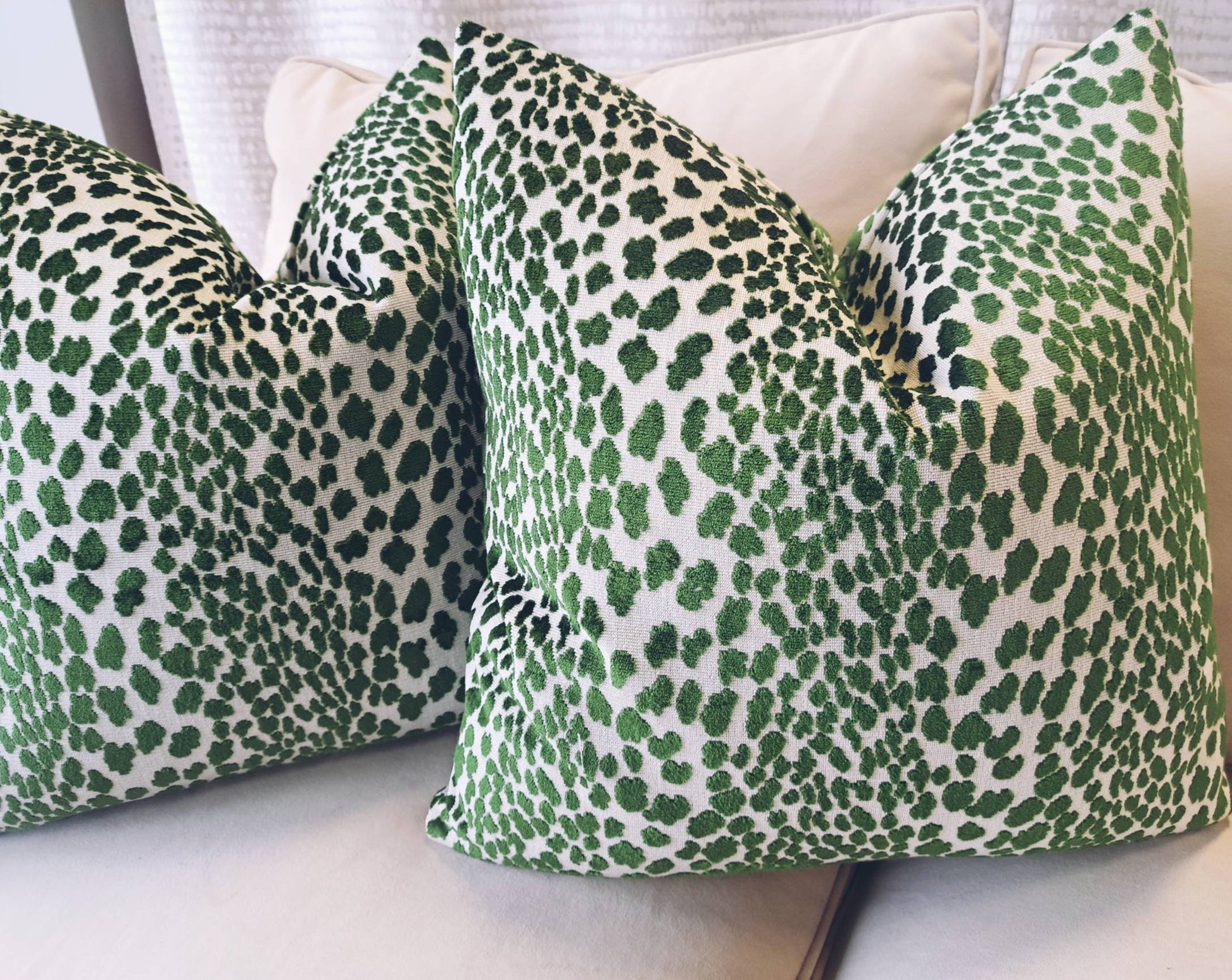 Emerald green Leapard print velvet pillow cover