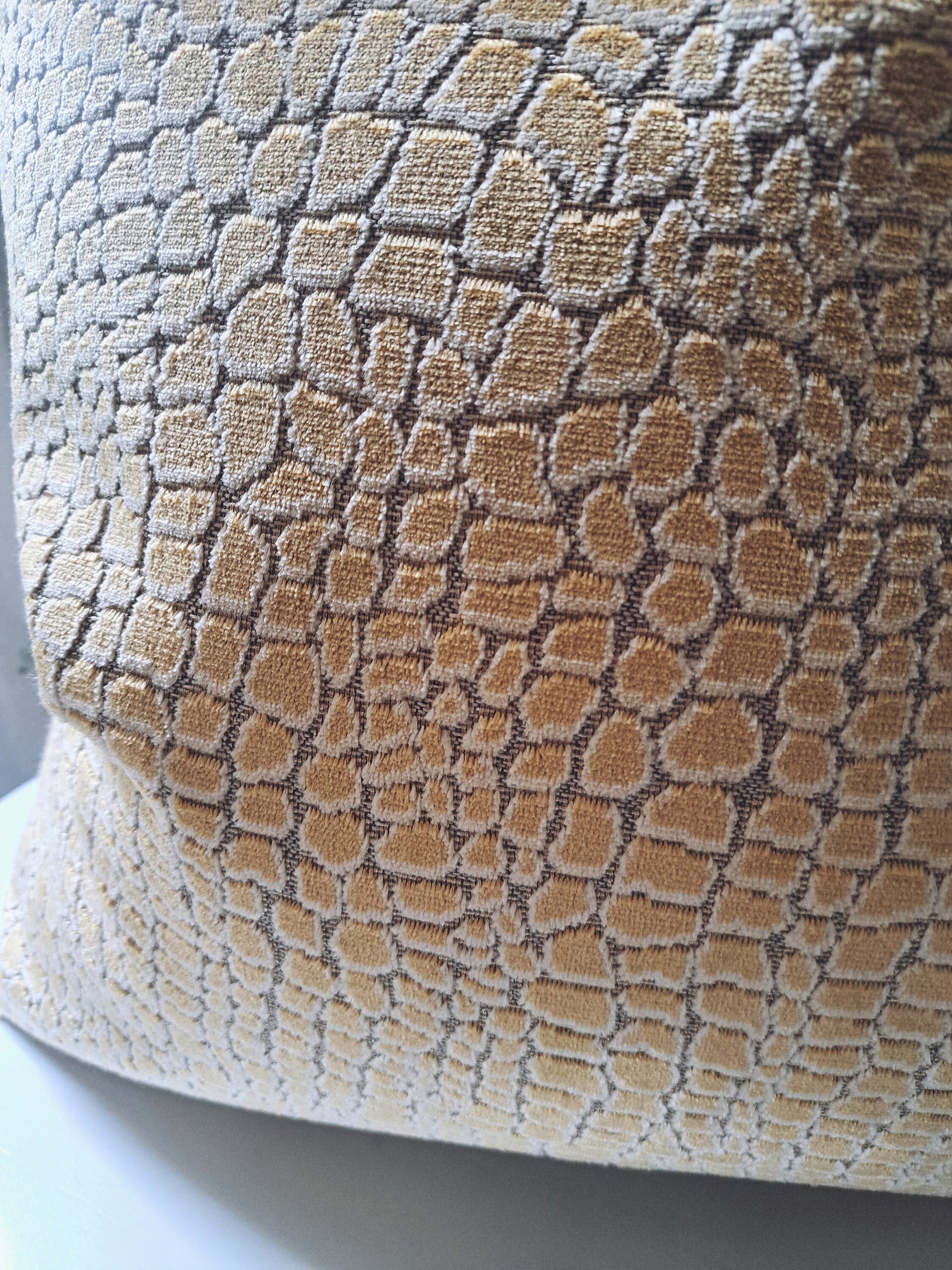 Gold cut velvet crocodile pattern pillow cover