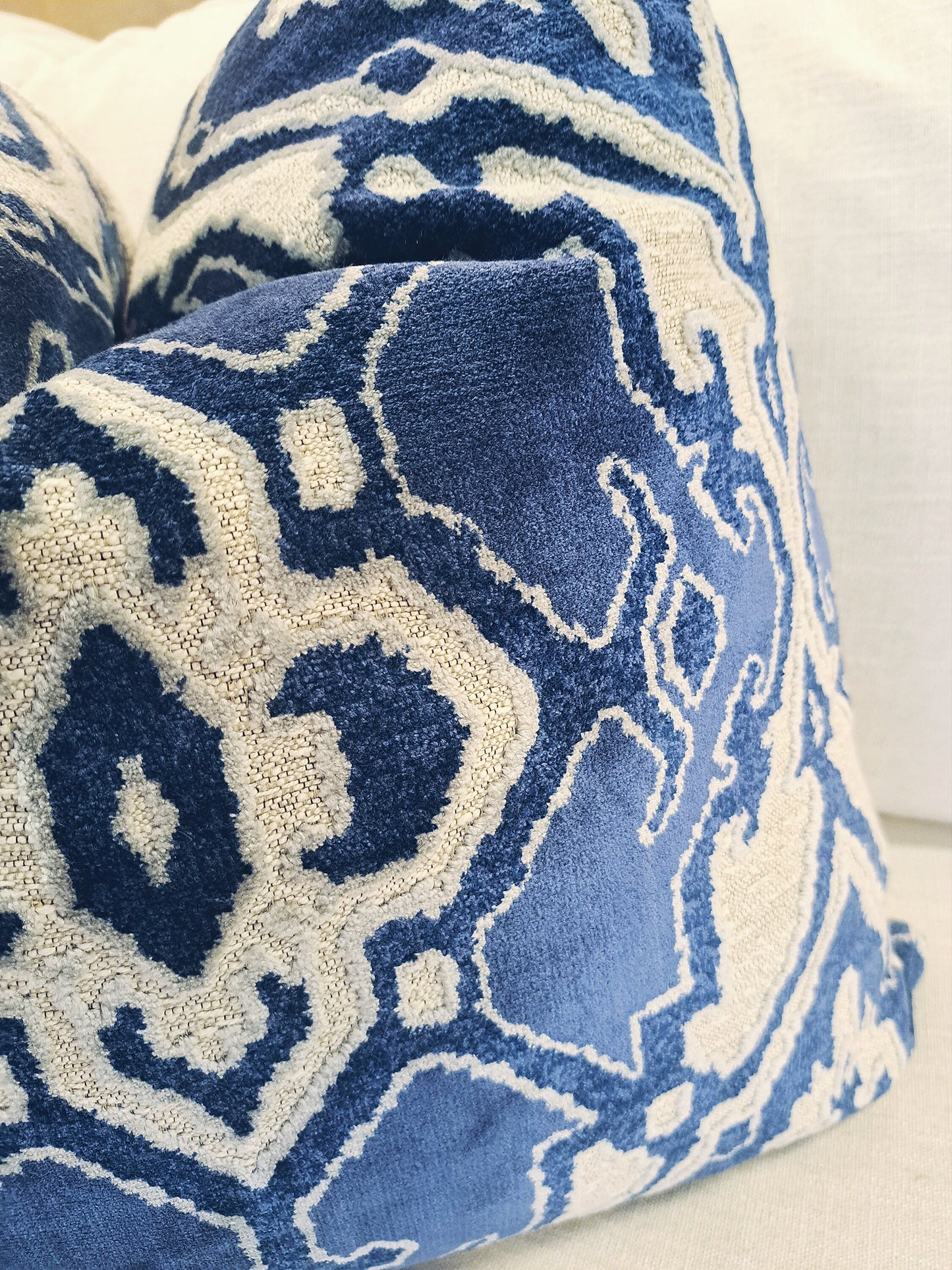 Blue and White Tapestry Pattern Pillow