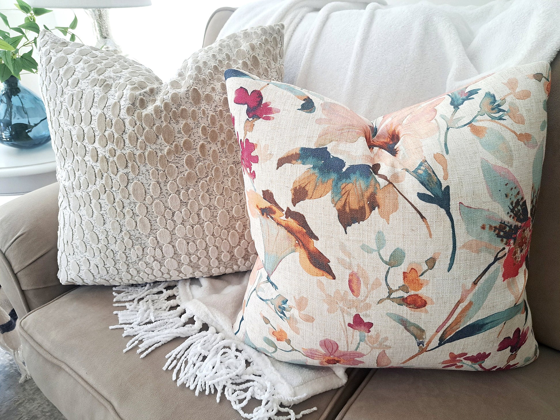 Oyster Cream Velvet Dot Pillow Cover