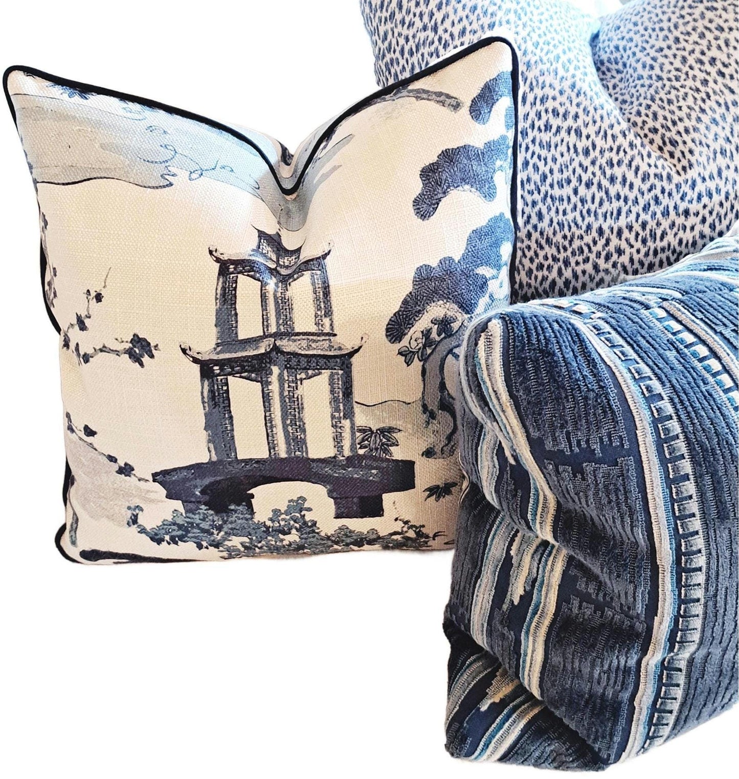 BLUE and white pagoda Chinoiserie print pillow cover
