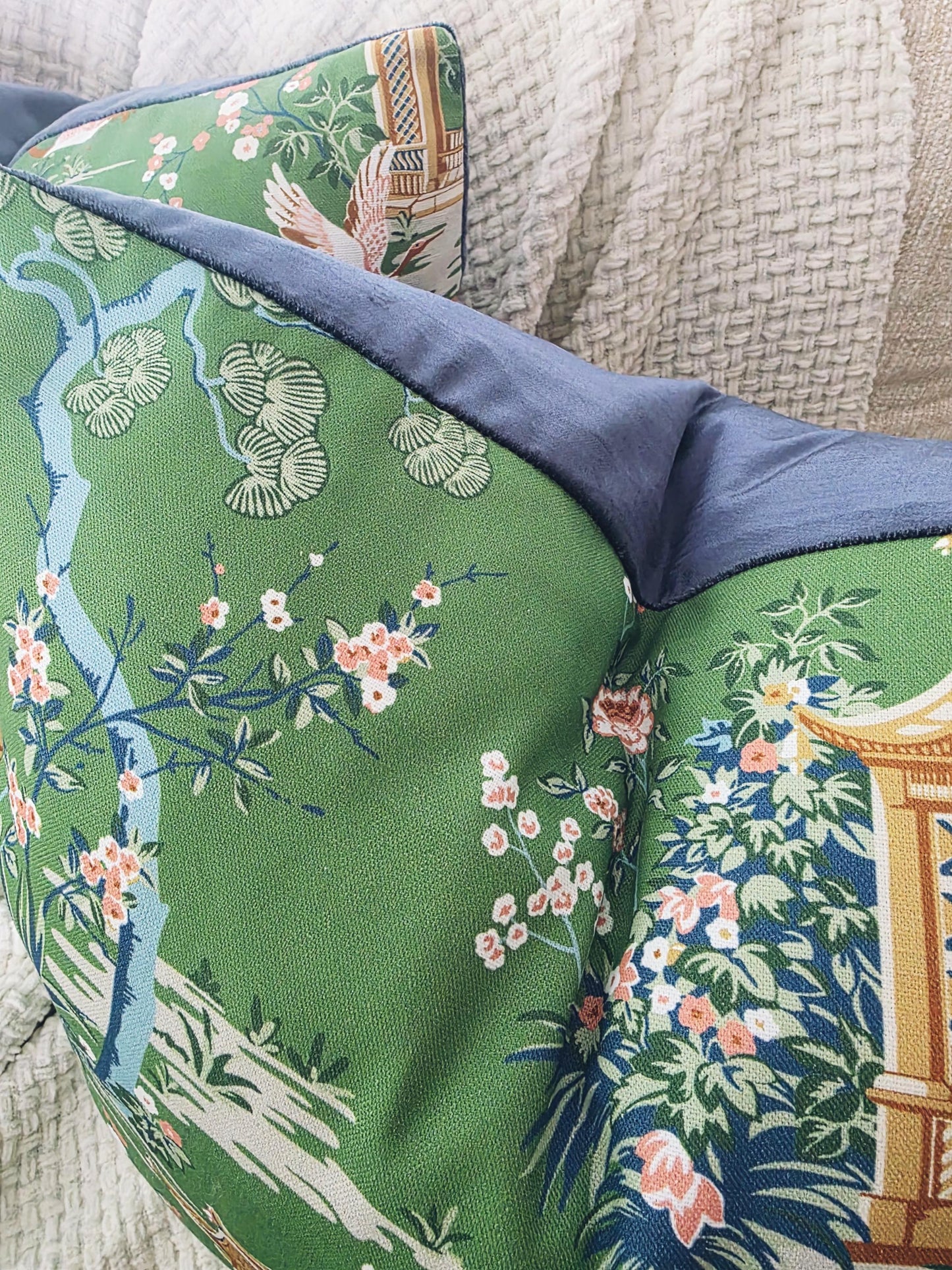 Green Chinoiserie Scenery Pillow Cover