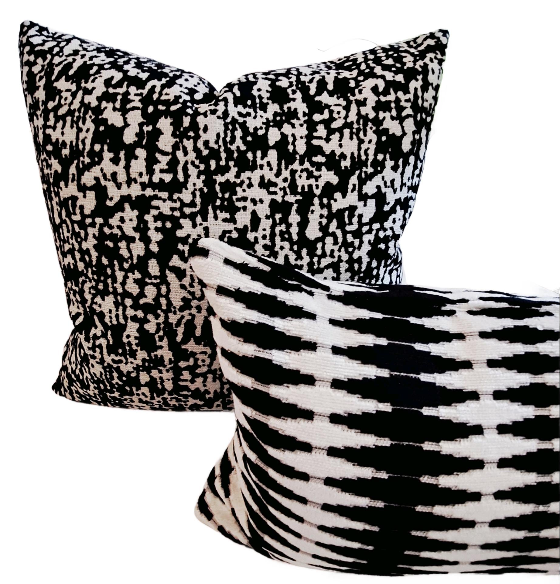 Black and White Backgammon Pattern Velvet Pillow Cover