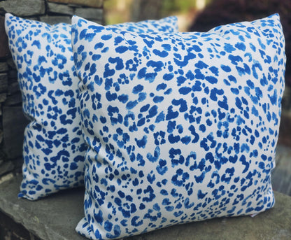 OUTDOOR Blue and White Leopard Print Pillow Cover