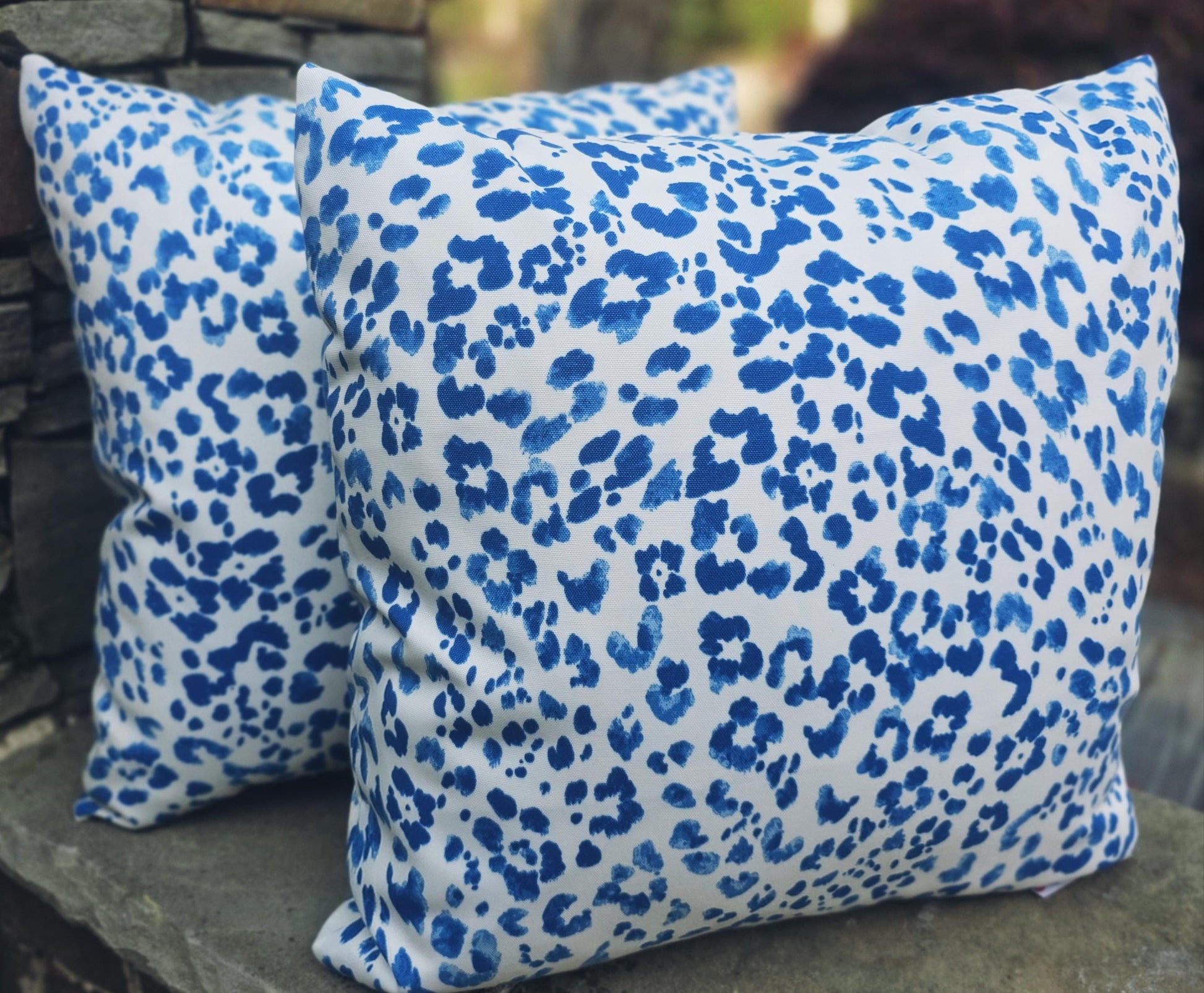 OUTDOOR Blue and White Leopard Print Pillow Cover