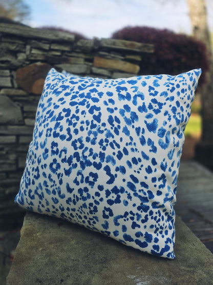 OUTDOOR Blue and White Leopard Print Pillow Cover